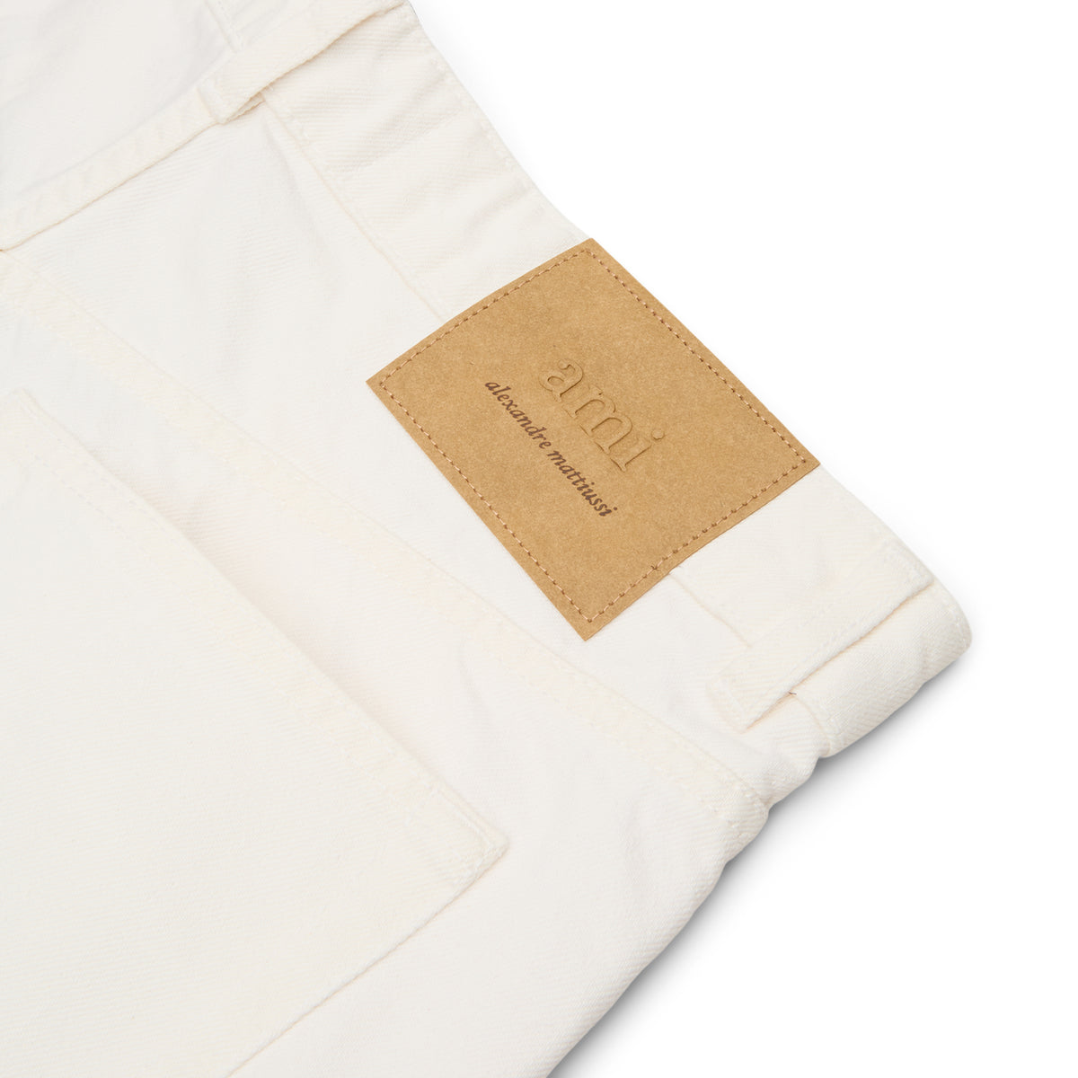 AMI Paris Large Fit Jeans (Blanc creme)