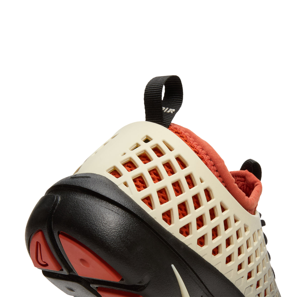 Nike Rejuven8 Run (Black/Muslin-Rust Factor)