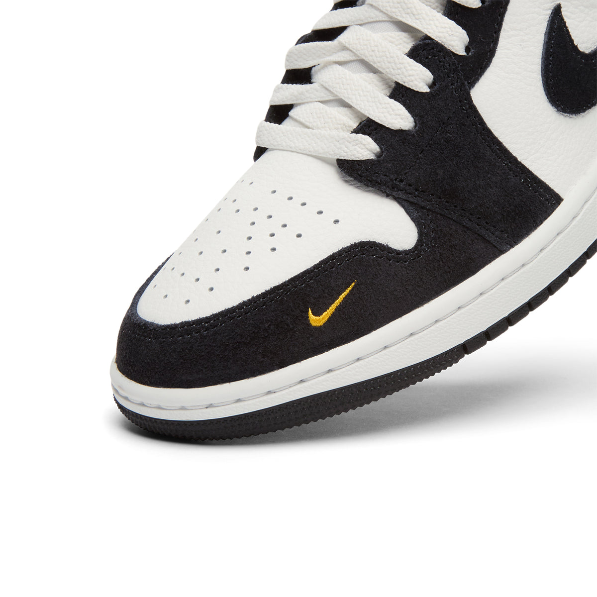 Air Jordan 1 Mid SE (Summit White/Black-Lucky Green)