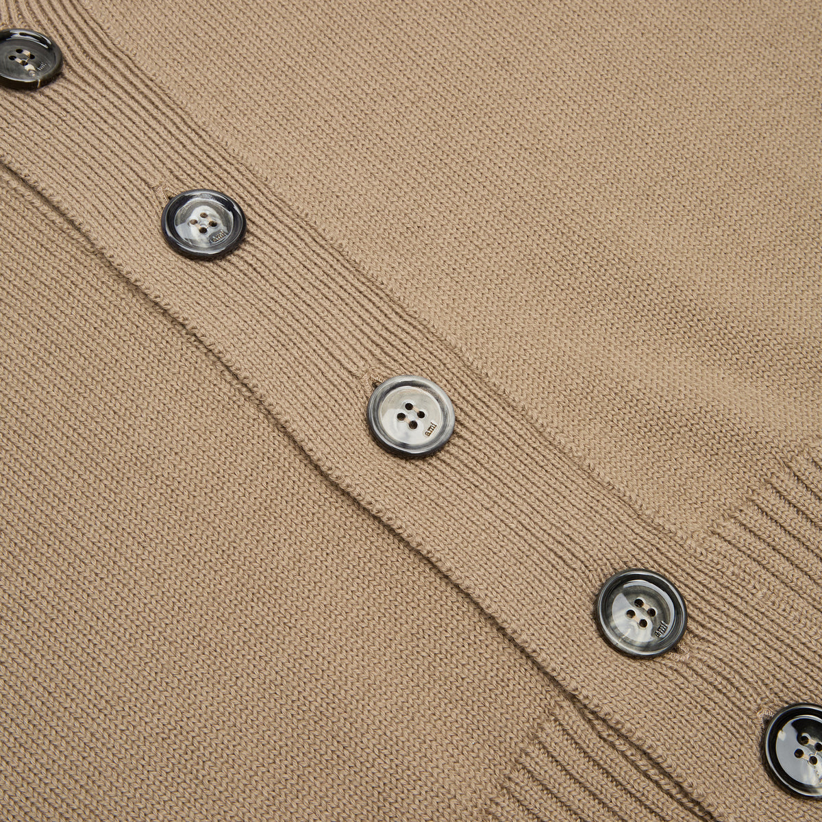 AMI Paris Cardigan With Contrasted AMI De Couer (Beige taupe/Ecru)